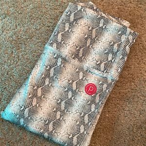 Pheel Pure Barre Leggings White Venom